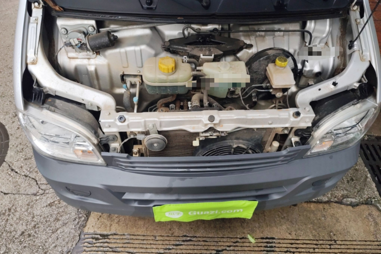 五菱汽车 五菱之光 2023款 1.5L 实用型 5/7座局部细节24