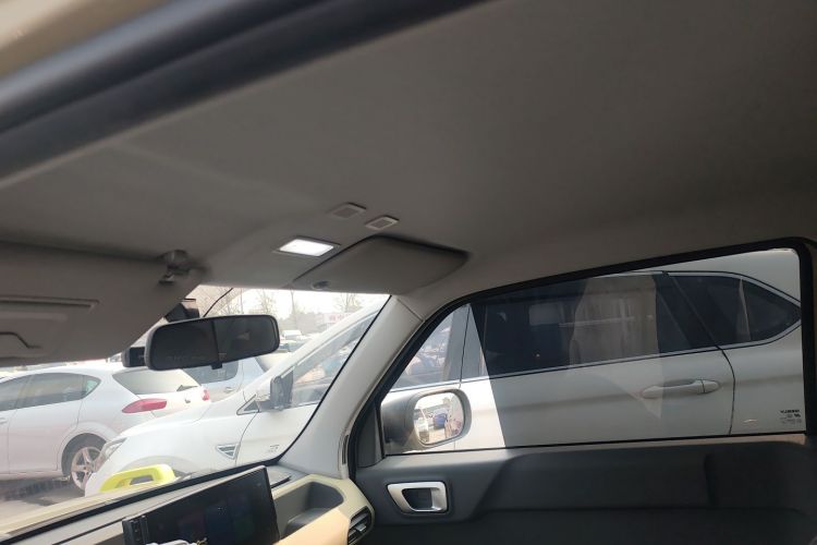 吉利银河 2024款 200km 熊猫骑士中控内饰22