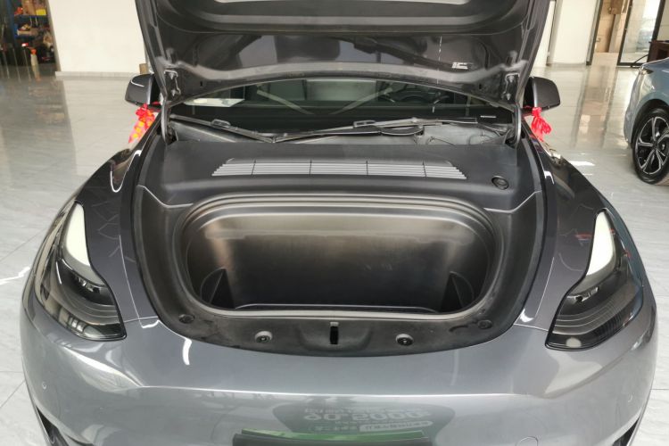 特斯拉 Model Y 2021款 长续航全轮驱动版机舱底盘24