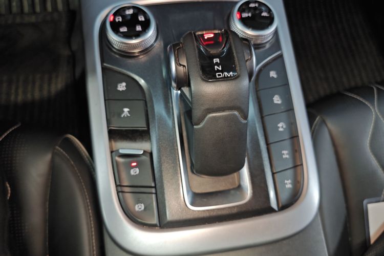 坦克300 2022款 2.0T 坦克游侠中控内饰18