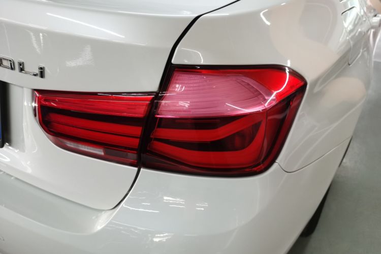 宝马3系 2017款 320Li 时尚型车身外观9