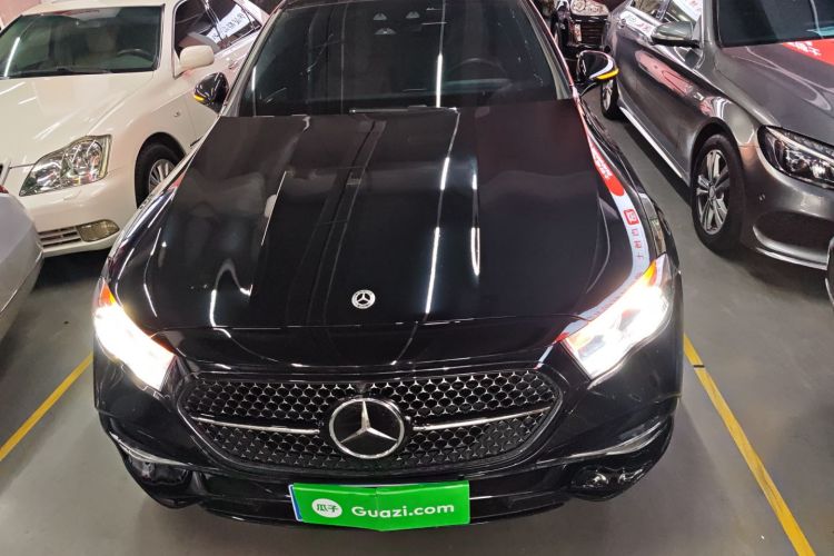 奔驰E级 2024款 改款 E 300 L 时尚运动型车身外观2