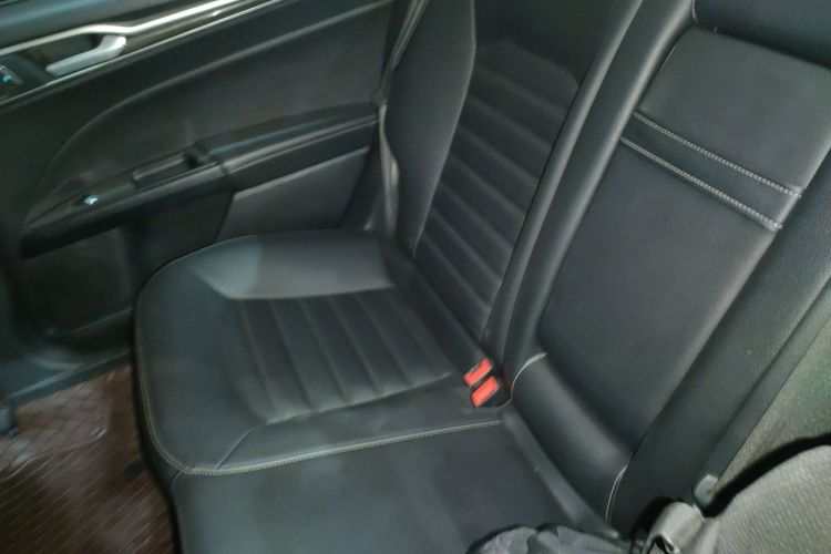 福特 蒙迪欧 2018款 EcoBoost 200 智控豪华型 国VI中控内饰21