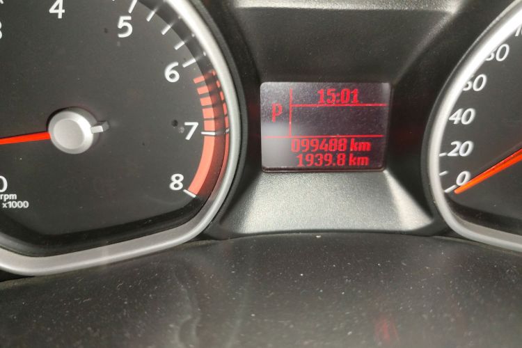 福特 蒙迪欧-致胜 2011款 2.3L 时尚型中控内饰15