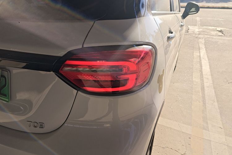 零跑汽车 零跑T03 2023款 310轻享版车身外观6006