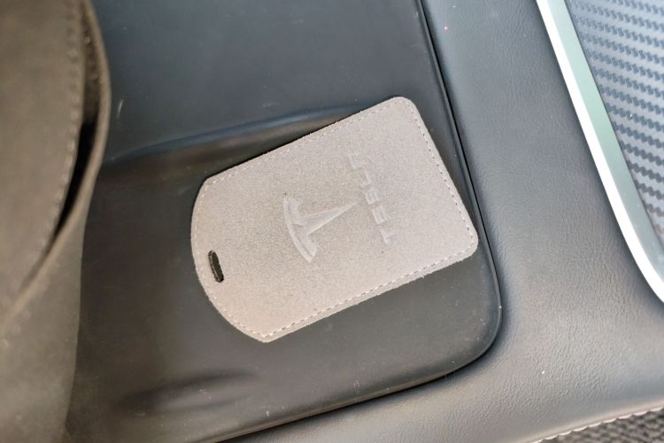 特斯拉 Model Y 2022款 后轮驱动版中控内饰11