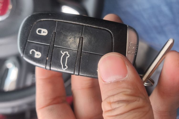 菲亚特 致悦 2014款 1.4T 自动运动版中控内饰11