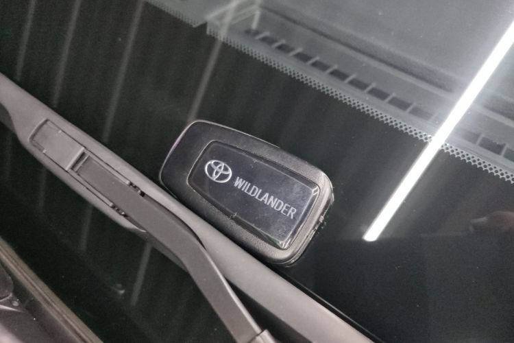 丰田 威兰达 2023款 2.0L CVT两驱豪华PLUS版中控内饰11