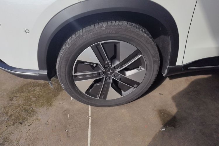 小鹏G3 2022款 G3i 460N+车身外观35