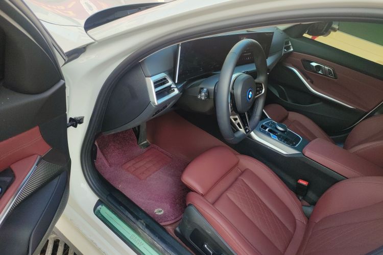 宝马i3 2025款 eDrive 35 L中控内饰20