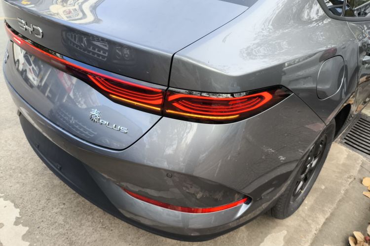 比亚迪 秦PLUS 2025款 DM-i 智驾版 55KM领先型车身外观9