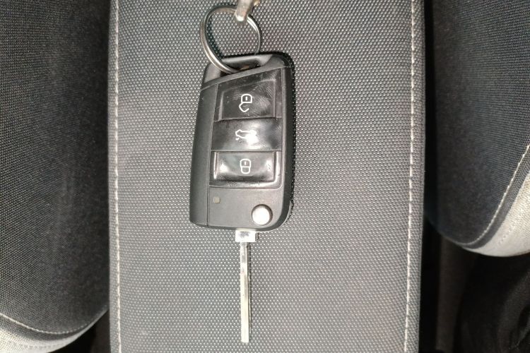 大众 朗逸 2023款 新锐 1.5L 自动新逸版中控内饰11