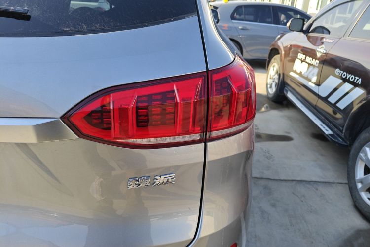 魏牌 VV6 2021款 2.0T 两驱智护+车身外观9