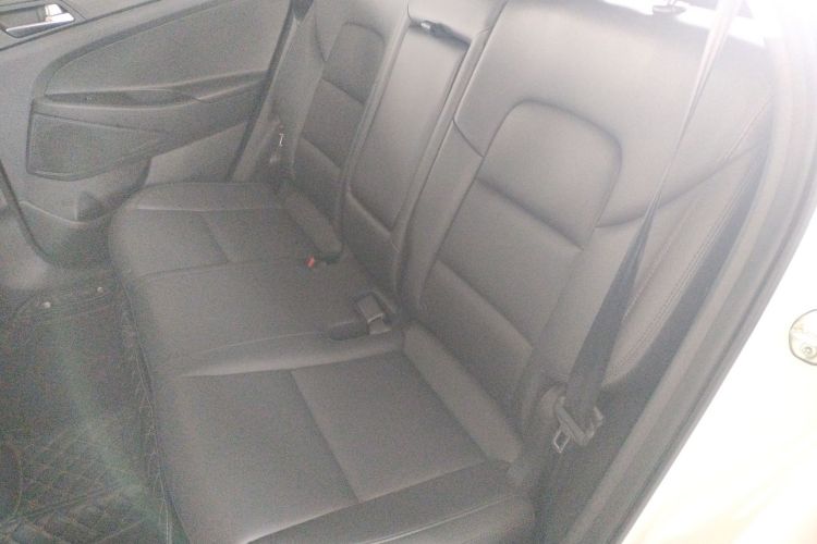 现代 途胜 2015款 1.6T 双离合四驱尊贵型中控内饰7004