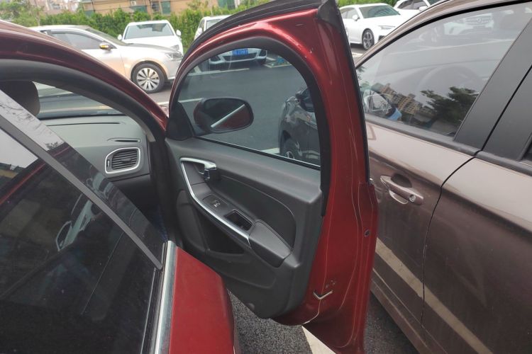 沃尔沃S60 2016款 S60L T5 智驭版中控内饰7005