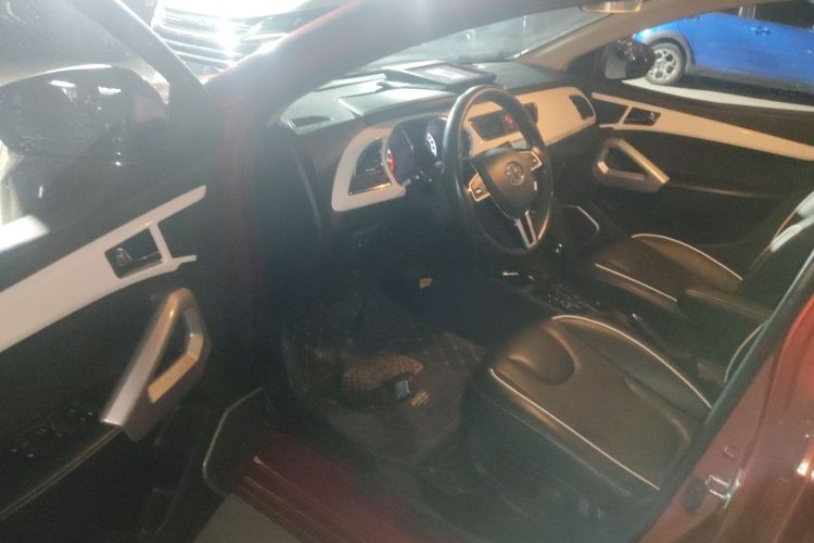 江汽集团 瑞风S2 2015款 1.5L CVT豪华智能型中控内饰20