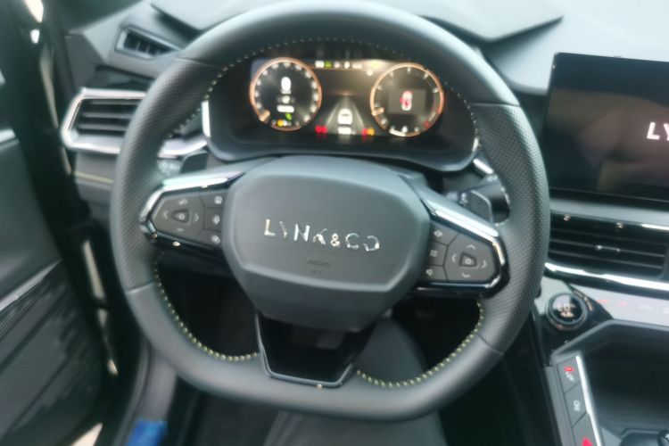 领克06 2023款 Remix 1.5T Hero中控内饰13