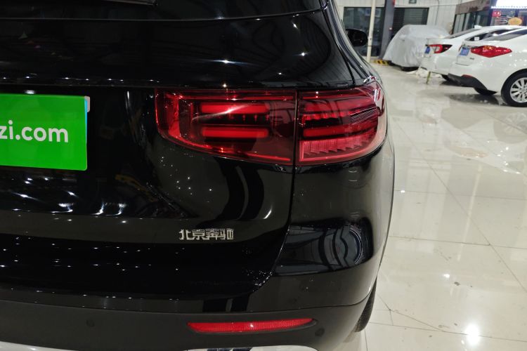 奔驰GLB 2024款 改款 GLB 220 动感型车身外观6006