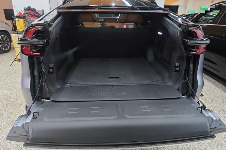 长安启源E07 2025款 纯电 四驱 90kWh Ultra高性能版局部细节23