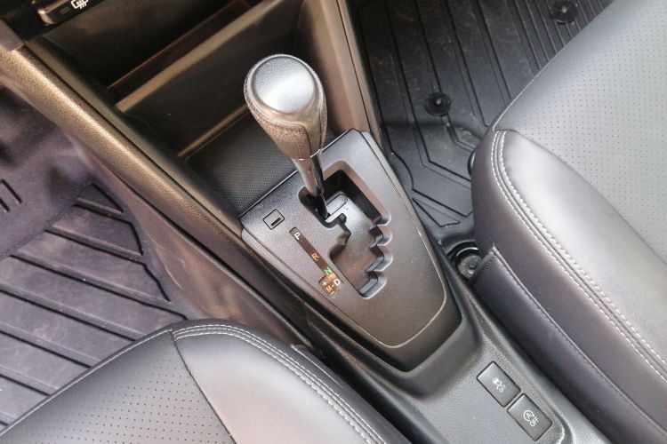 丰田 YARiS L 致炫 2016款 改款 1.5E CVT魅动版局部细节18