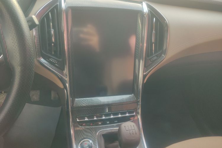 猎豹汽车 猎豹CS9 2018款 1.5T 手动劲酷型中控内饰16