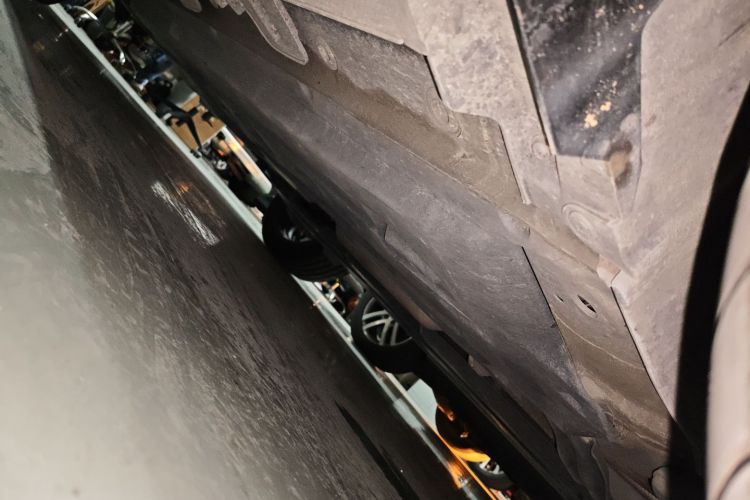 长安UNI-T 2022款 1.5T 运动版 尊贵型局部细节9001