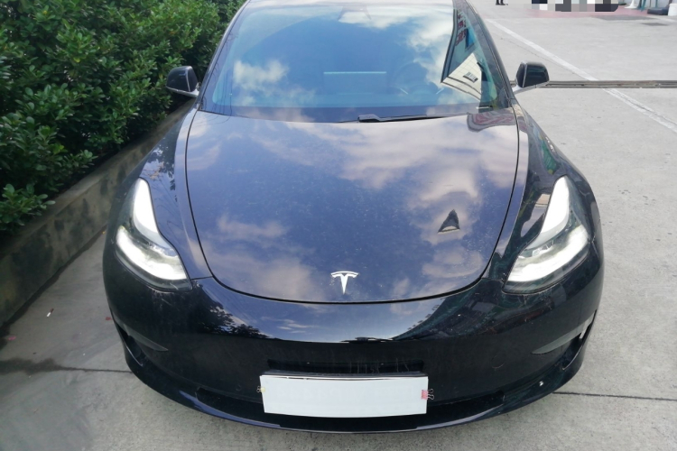 特斯拉 Model 3 2020款 改款 长续航后轮驱动版车身外观2