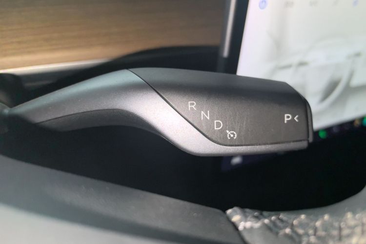 特斯拉 Model 3 2021款 标准续航后驱升级版局部细节18