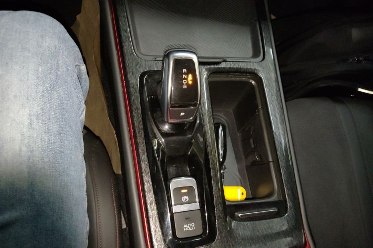 东风风神 奕炫MAX 2021款 1.5T 暗夜锋芒版局部细节18