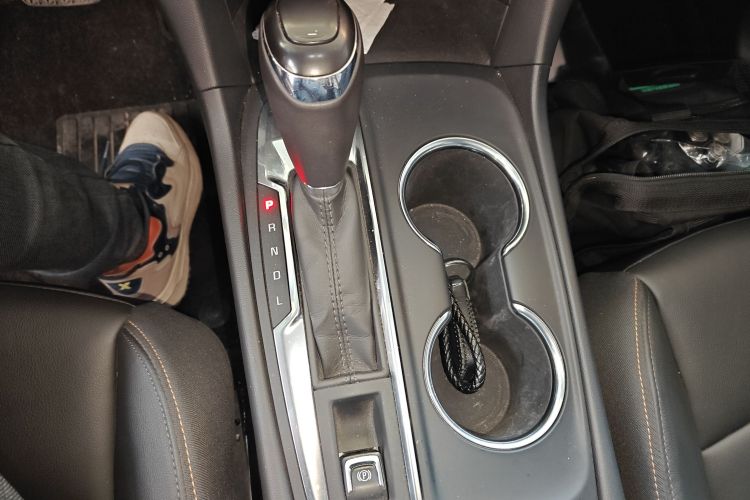 雪佛兰 探界者 2018款 535T 自动驭界版中控内饰18