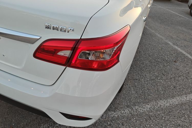 日产 轩逸 2019款 经典 1.6XL CVT豪华版车身外观6006