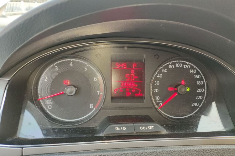 大众 桑塔纳 2017款 浩纳 1.6L 自动风尚版中控内饰14