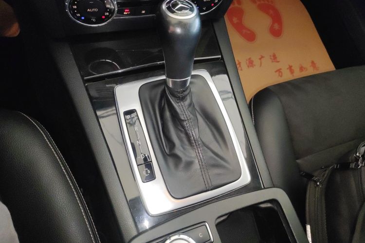 奔驰C级 2013款 C 260 时尚型 Grand Edition局部细节18