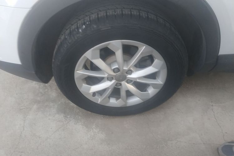 奥迪Q3 2016款 30 TFSI 标准型车身外观6008