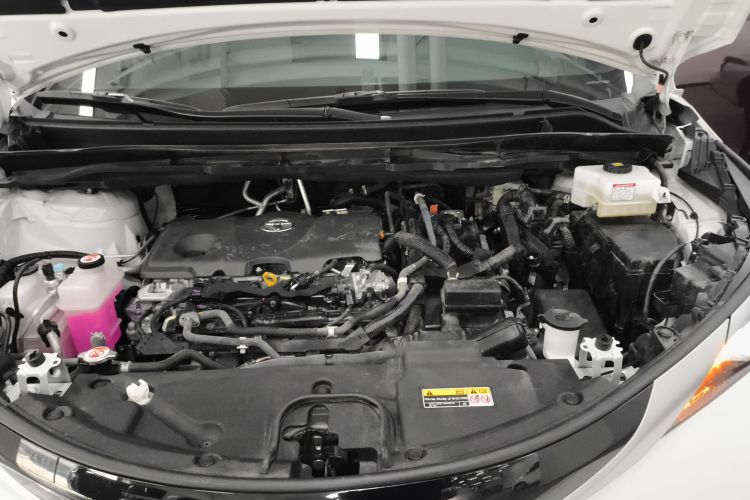 丰田 赛那SIENNA 2023款 2.5L混动 豪华版机舱底盘24