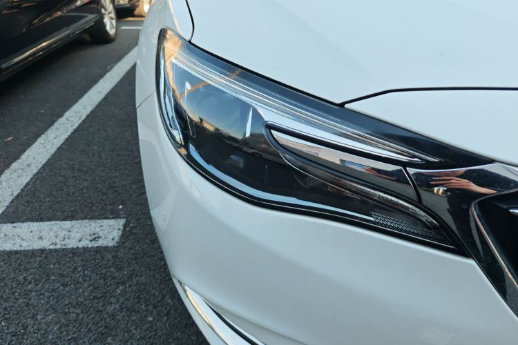 别克 英朗 2019款 18T 自动互联精英型 国VI车身外观8