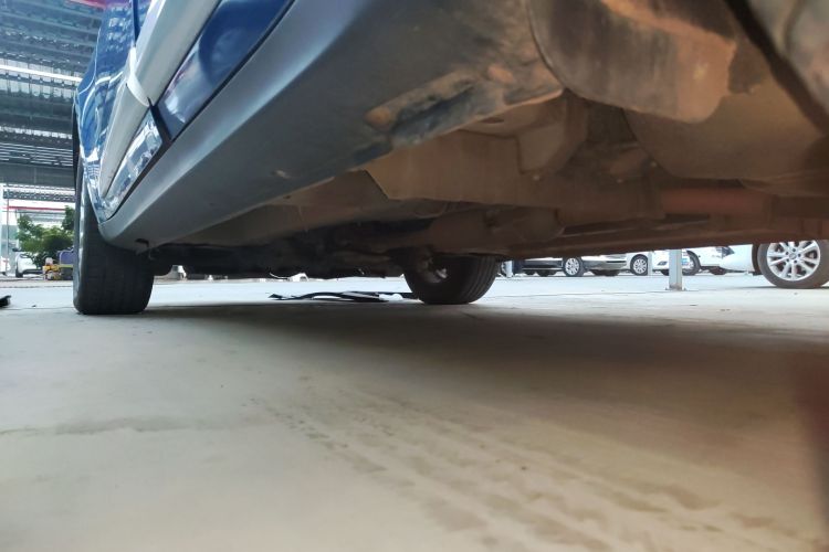 众泰SR9 2017款 2.0T 自动极致之光版局部细节9002