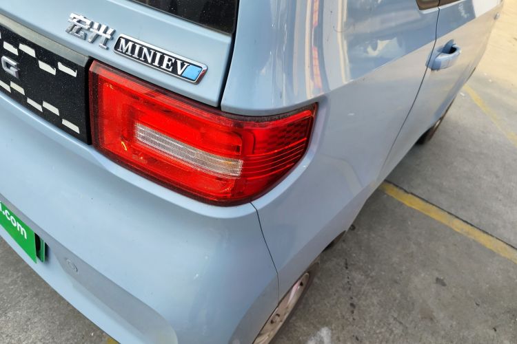 五菱汽车 宏光MINIEV 2020款 自在款 磷酸铁锂车身外观9