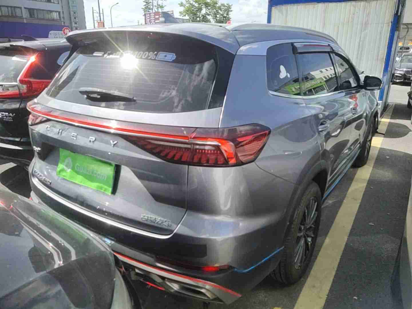 车辆右后45度整体外观
