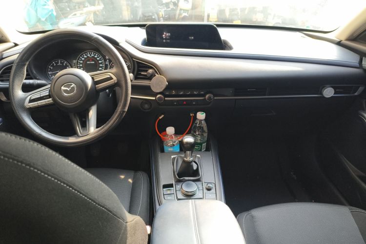 马自达CX-30 2020款 2.0L 手动尚悦型中控内饰12