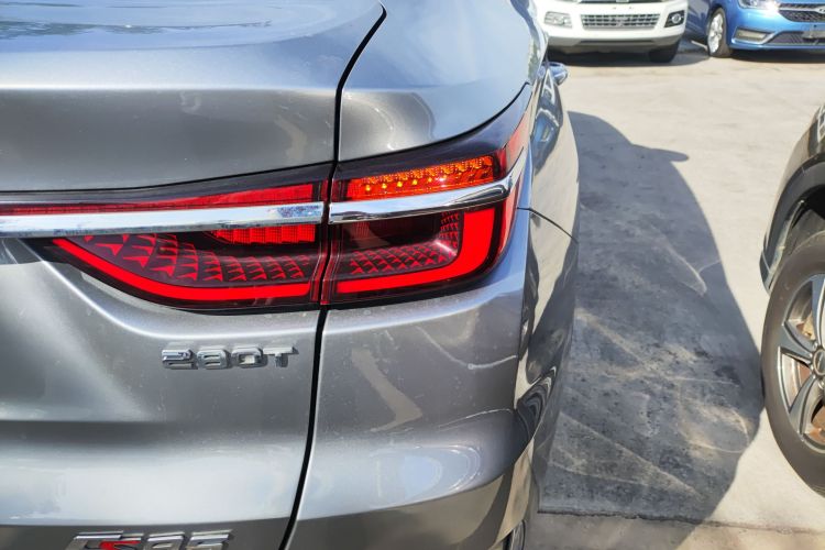 长安CS85 COUPE 2019款 1.5T DCT动版 国VI车身外观6001