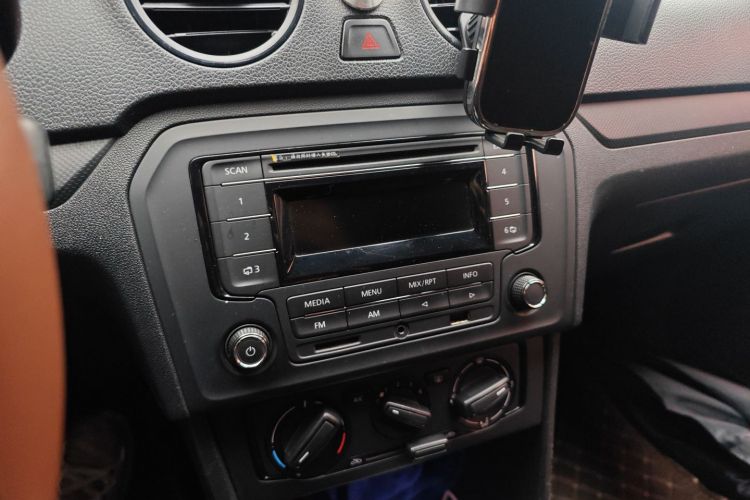 大众 捷达 2015款 质惠版 1.6L 自动时尚型局部细节16