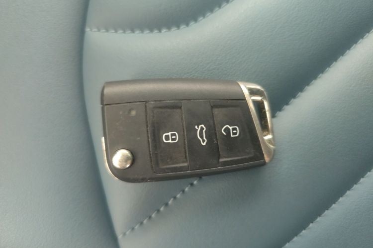 大众 途岳 2024款 300TSI 两驱月尊版中控内饰11