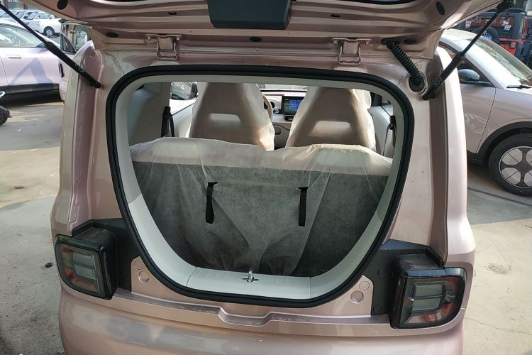 吉利银河 熊猫 2025款 210km 元气熊机舱底盘23