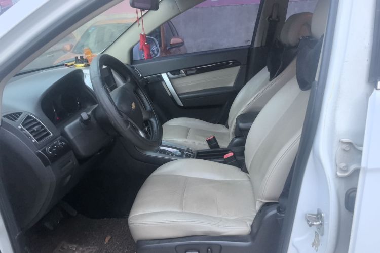 雪佛兰 科帕奇 2015款 2.4L 四驱旗舰版 7座中控内饰19