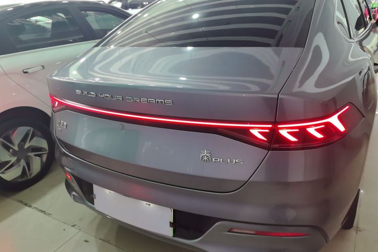 比亚迪 秦PLUS 2021款 EV 500KM 豪华型车身外观6