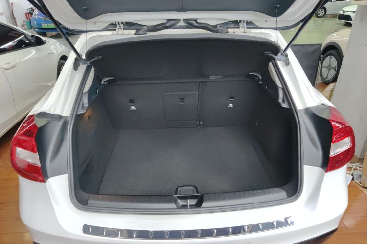 奔驰GLA 2016款 GLA 200 动感型局部细节23