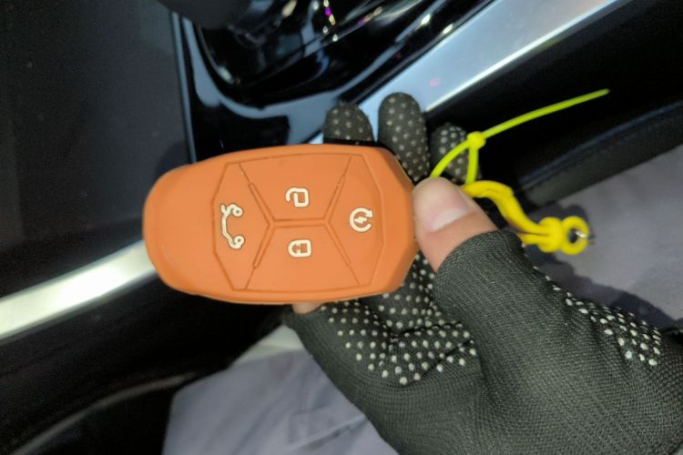 领克01 2017款 2.0T 两驱耀Pro版中控内饰11