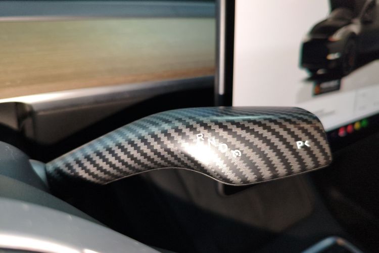 特斯拉 Model Y 2022款 Performance高性能全轮驱动版中控内饰18