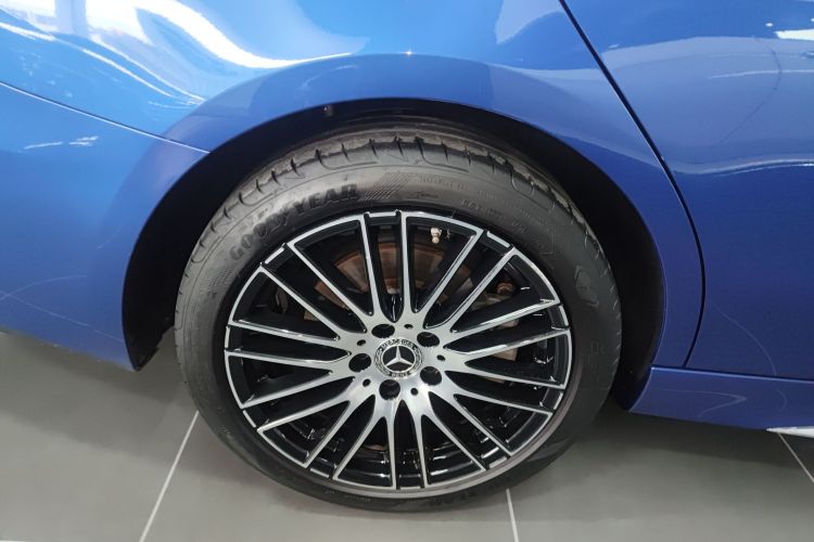 奔驰C级 2022款 C 260 L 运动版车身外观6008